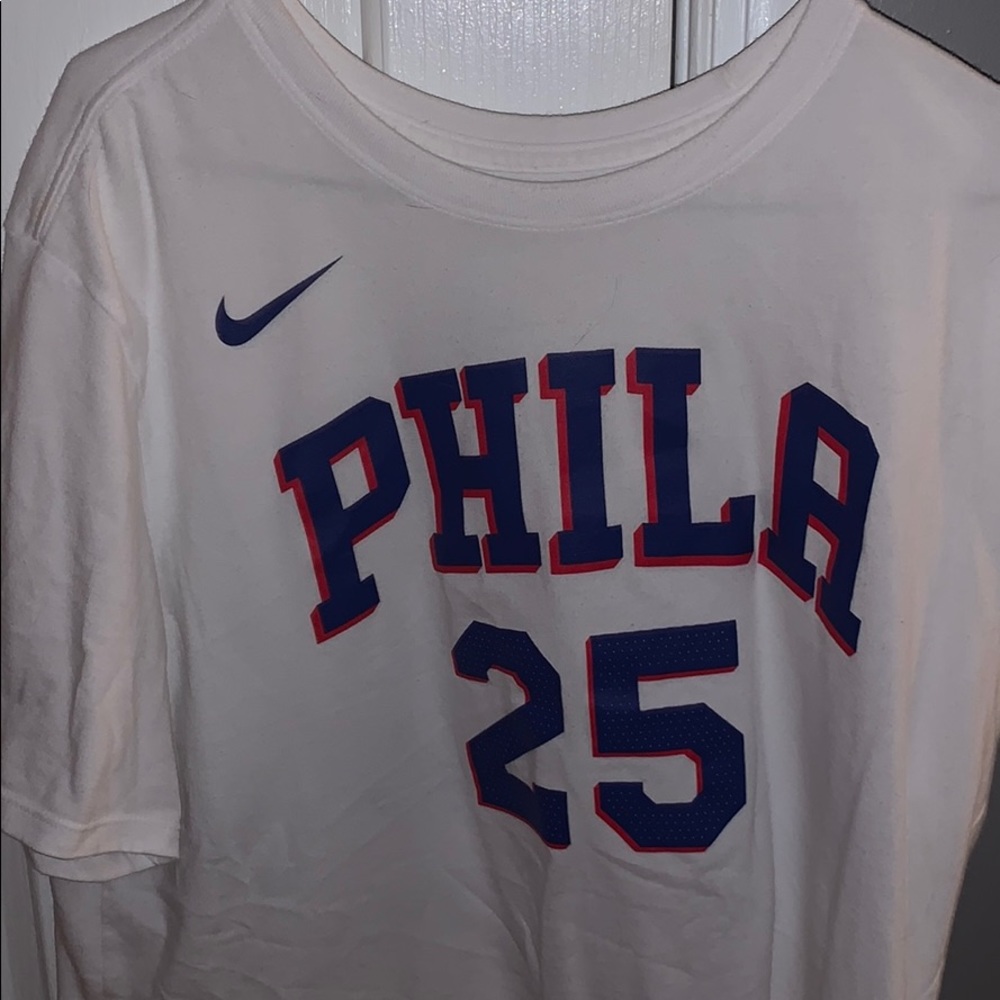 Nike 76ers tee shirt